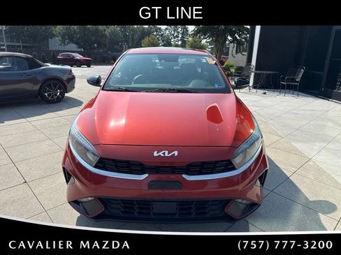 Used 2022 Kia Forte GT-Line w/ GT-Line Premium Package FWD image 2
