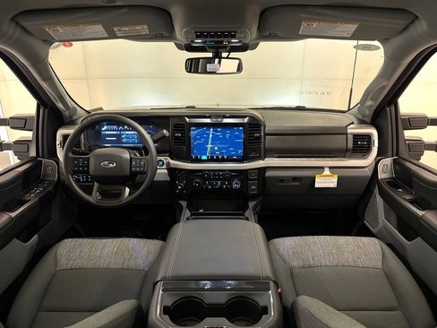 New 2026 Ford F250 XLT w/ XLT Premium Package image 5