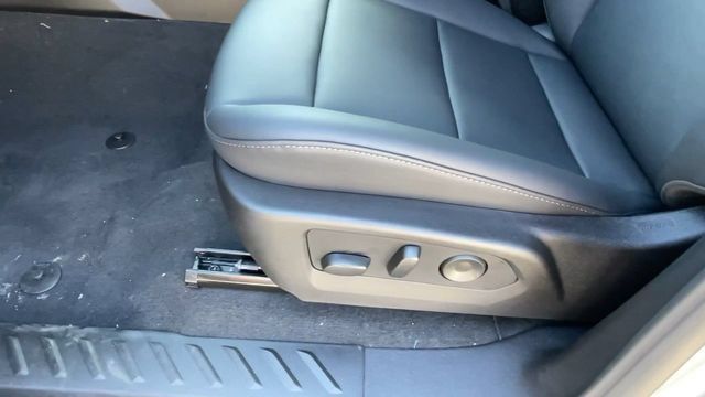 New 2026 Chevrolet Colorado LT w/ LT Convenience Package RWD image 28