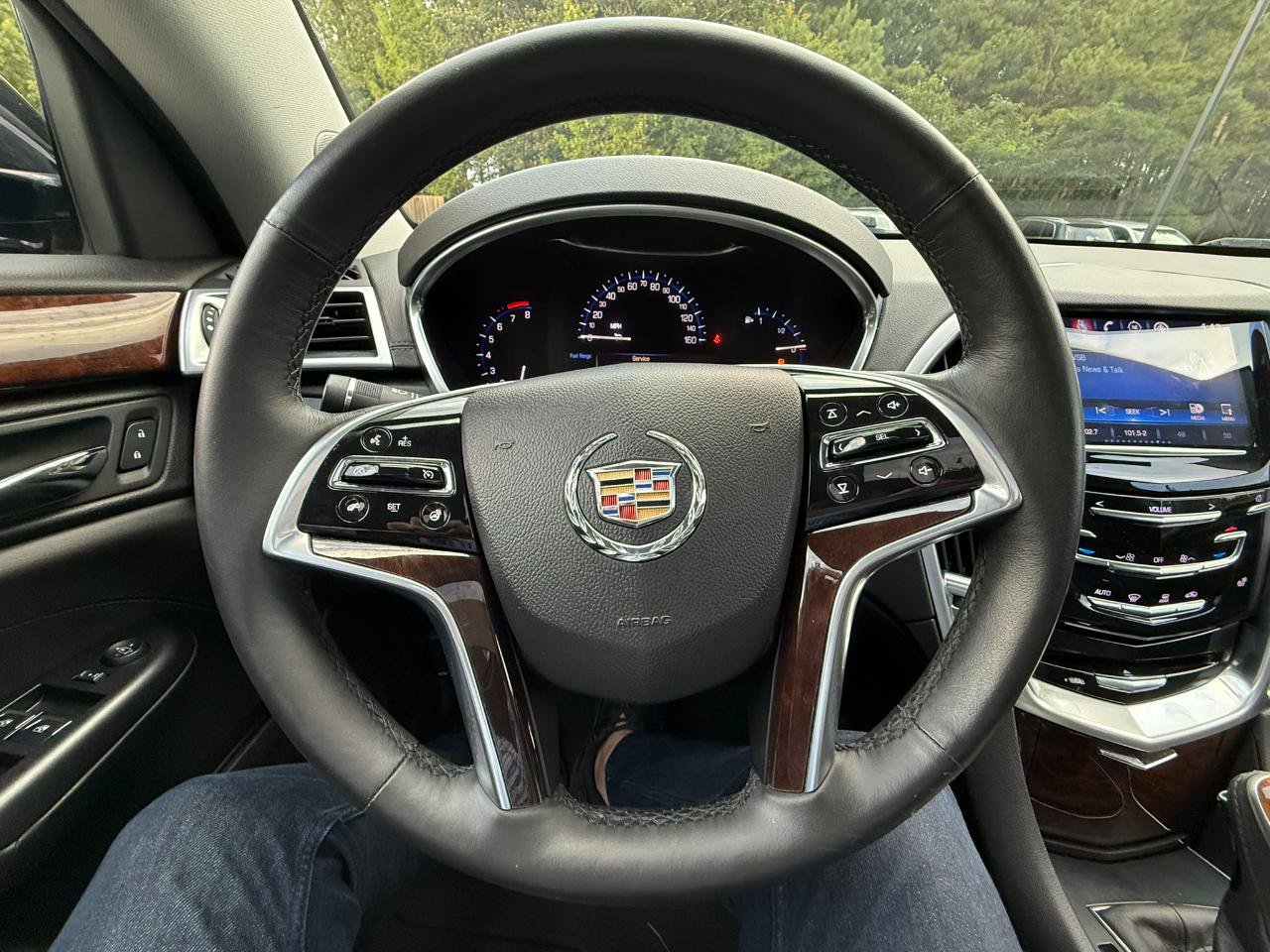 Used 2016 Cadillac SRX Luxury FWD image 16