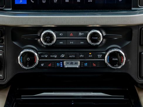 Used 2026 Ford F450 Platinum w/ Platinum Plus Package image 27