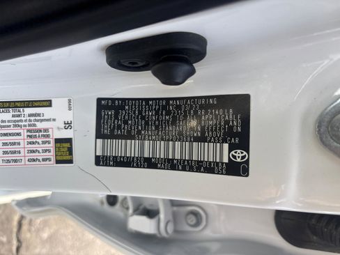 Used 2023 Toyota Corolla LE image 29