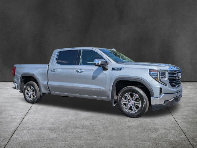 Used 2025 GMC Sierra 1500 SLT AWD/4WD image 2