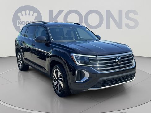 Used 2024 Volkswagen Atlas SE FWD image 18