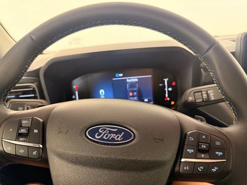 Used 2026 Ford Maverick Lobo AWD/4WD image 25