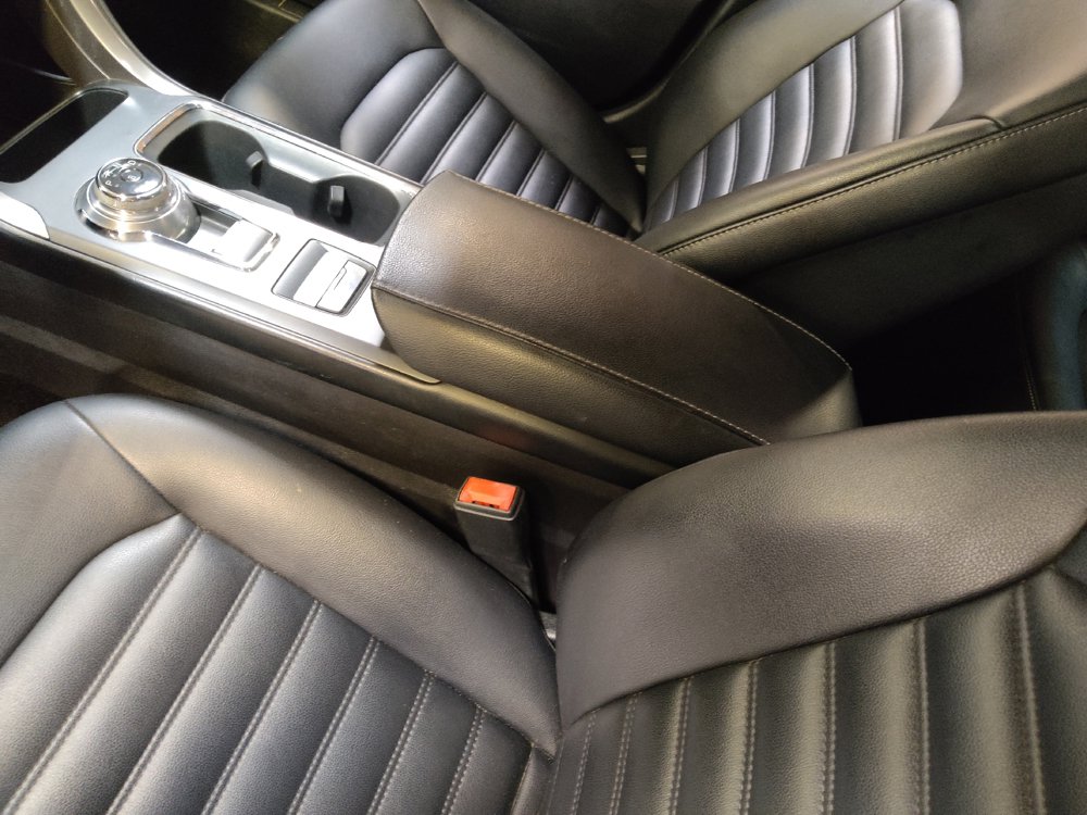 Used 2019 Ford Fusion SEL FWD image 26