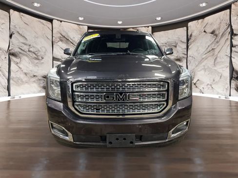 Used 2017 GMC Yukon SLE w/ SLE Value Package image 13