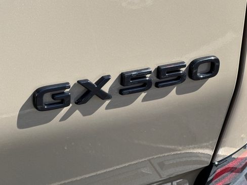 Certified 2026 Lexus GX 550 AWD/4WD image 39
