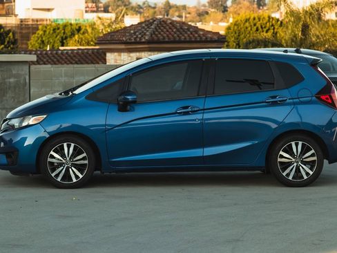 Used 2016 Honda Fit EX image 5