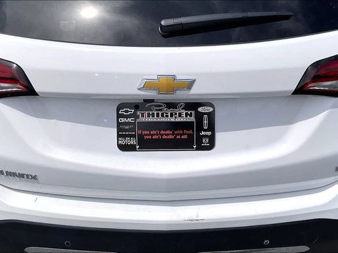Used 2024 Chevrolet Equinox LT FWD image 8