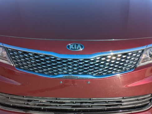Used 2016 Kia Optima EX w/ Premium Package image 9