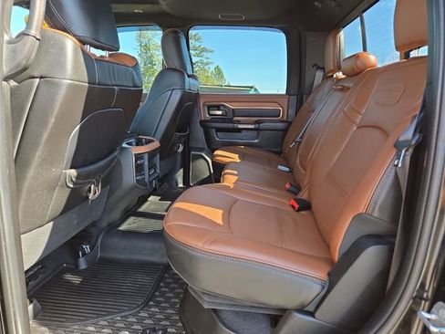 Used 2020 RAM 2500 Limited AWD/4WD image 33