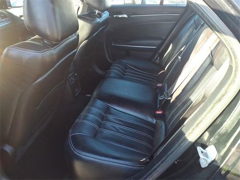 Used 2022 Chrysler 300 S image 7