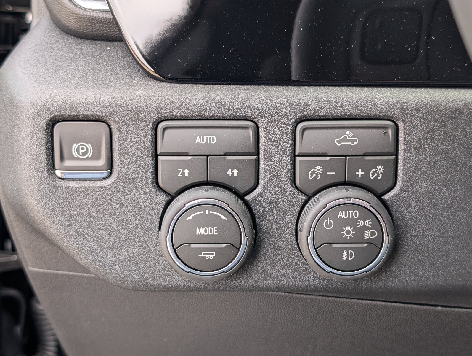 New 2026 Chevrolet Silverado 1500 RST w/ LPO, Liner Protection Package AWD/4WD image 25