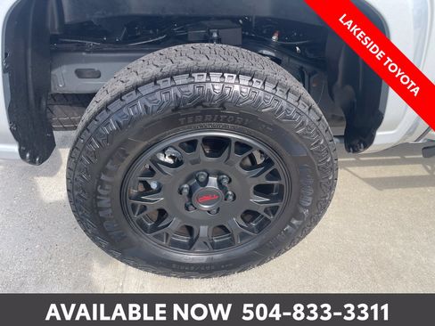 Certified 2026 Toyota Tacoma SR5 AWD/4WD image 12