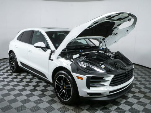 Certified 2021 Porsche Macan S AWD/4WD image 37