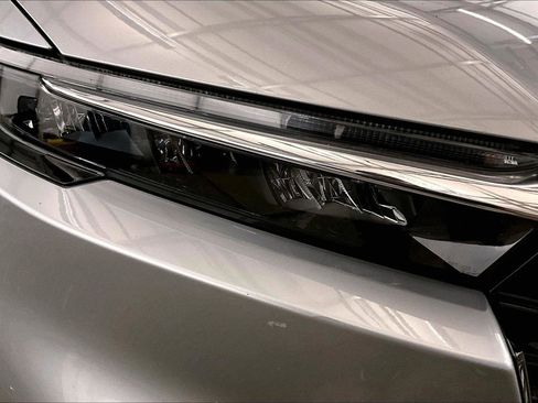 Used 2024 Honda CR-V EX-L image 27