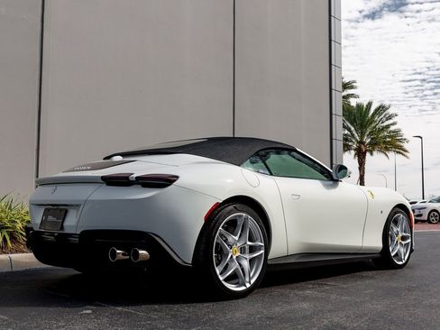Used 2024 Ferrari Roma Spider image 6