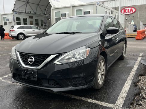 Used 2019 Nissan Sentra SV image 3