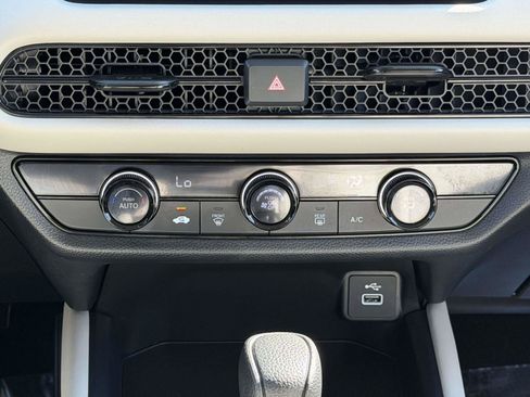 Certified 2024 Honda HR-V LX image 13