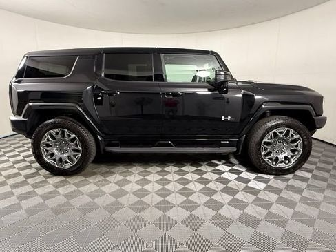 Used 2024 GMC Hummer EV 3X AWD/4WD image 9