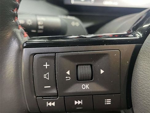 Certified 2025 Nissan Kicks SR w/ SR Premium Package image 23