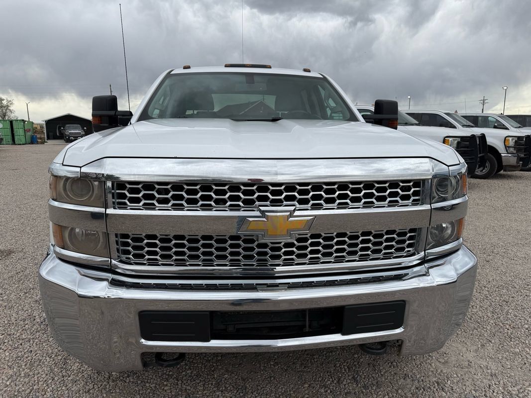 Used 2019 Chevrolet Silverado 2500 W/T w/ WT Convenience Package AWD/4WD image 3