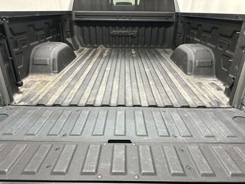 Used 2024 GMC Sierra 1500 AT4 w/ AT4 Premium Package AWD/4WD image 17