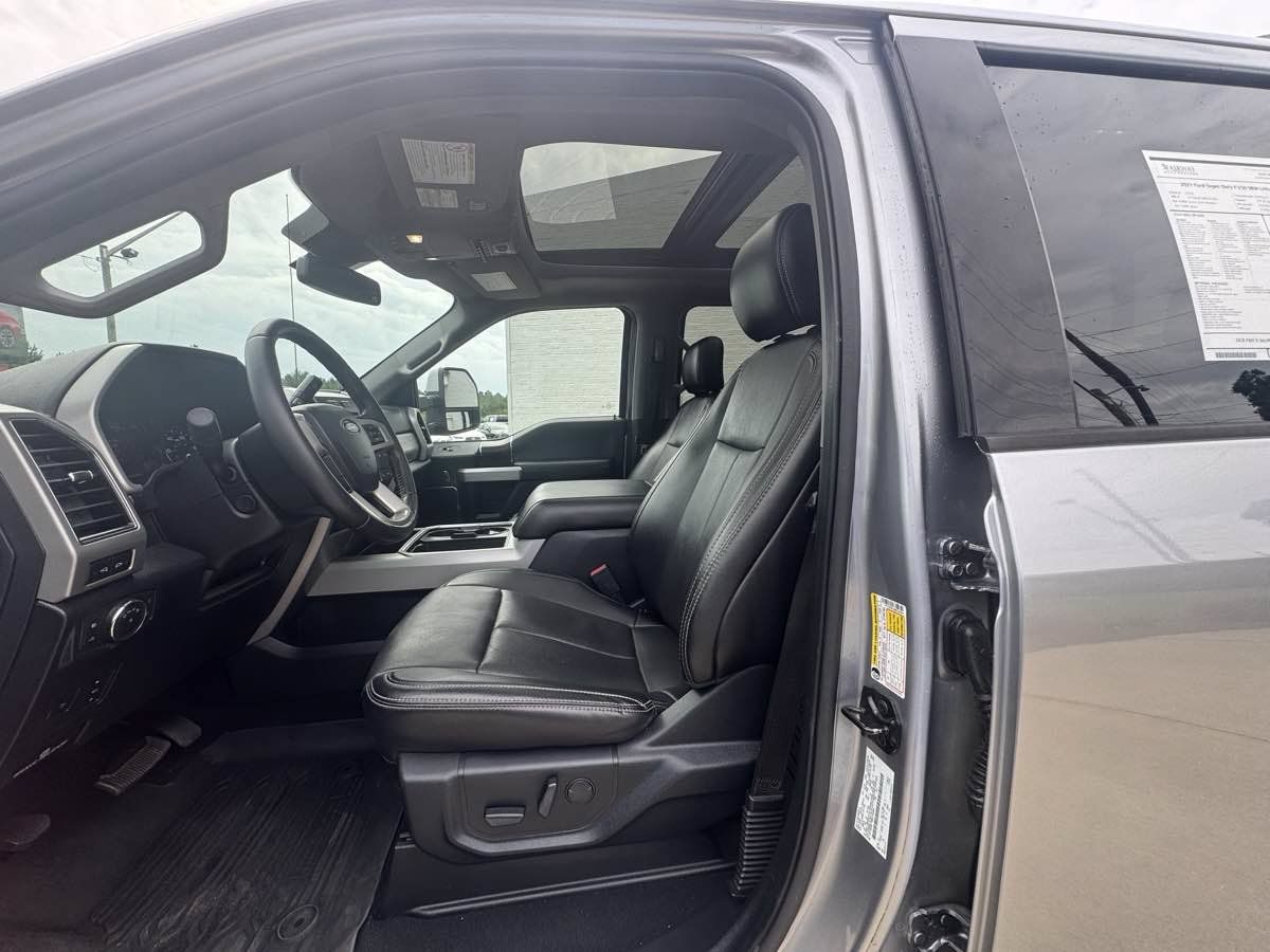 Used 2021 Ford F250 Lariat w/ Lariat Ultimate Package AWD/4WD image 7