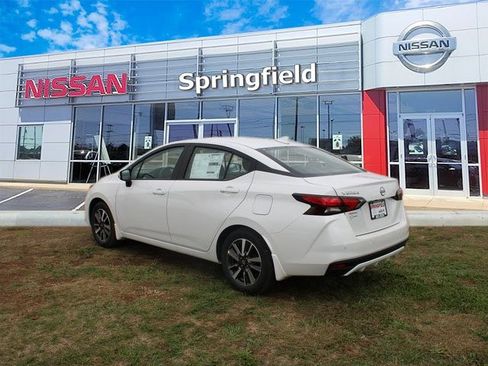 New 2025 Nissan Versa SV image 4