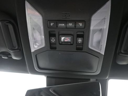 Used 2020 Toyota RAV4 XSE AWD/4WD image 21