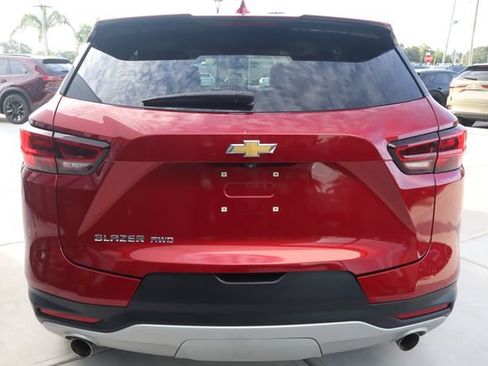 Used 2024 Chevrolet Blazer LT AWD/4WD image 5