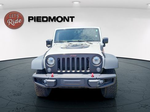 Used 2018 Jeep Wrangler Unlimited Rubicon AWD/4WD image 3