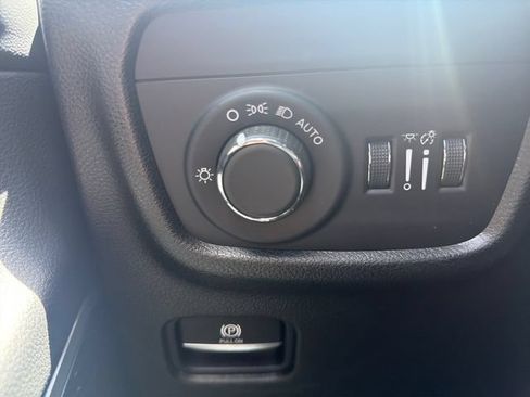 Used 2021 Jeep Grand Cherokee L Laredo AWD/4WD image 20