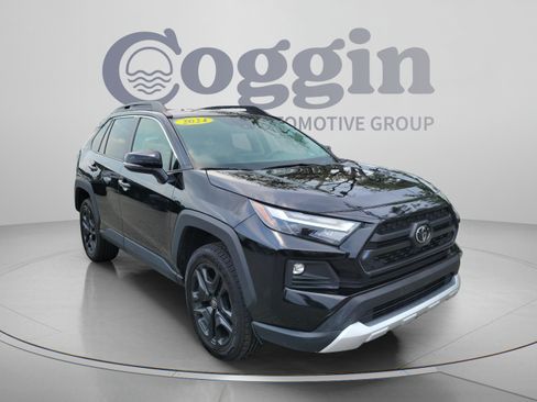 Used 2024 Toyota RAV4 Adventure AWD/4WD image 4
