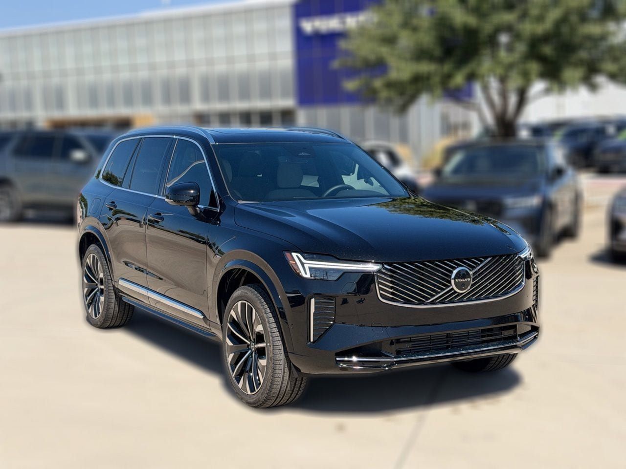 New 2026 Volvo XC90 T8 Plus w/ Protection Package Premier AWD/4WD image 3