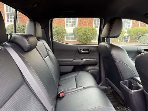 Used 2017 Toyota Tacoma TRD Pro image 15