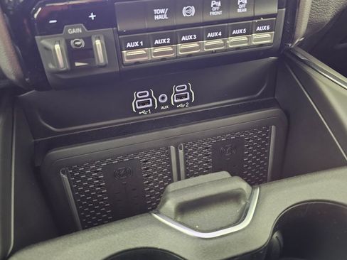 New 2026 RAM 2500 Laramie w/ Night Edition AWD/4WD image 31