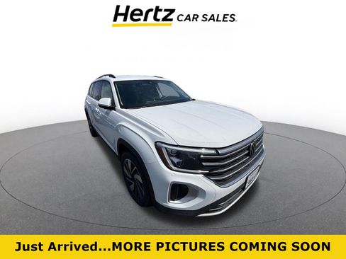 Used 2024 Volkswagen Atlas SE AWD/4WD image 1