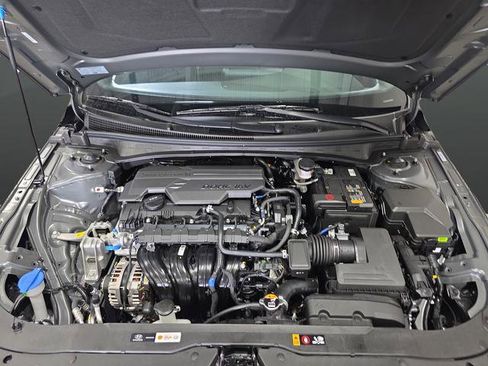 New 2025 Hyundai Elantra Sport image 33