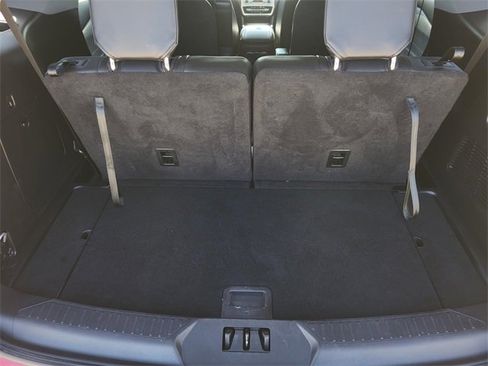 Used 2023 Ford Explorer XLT w/ Equipment Group 202A image 10