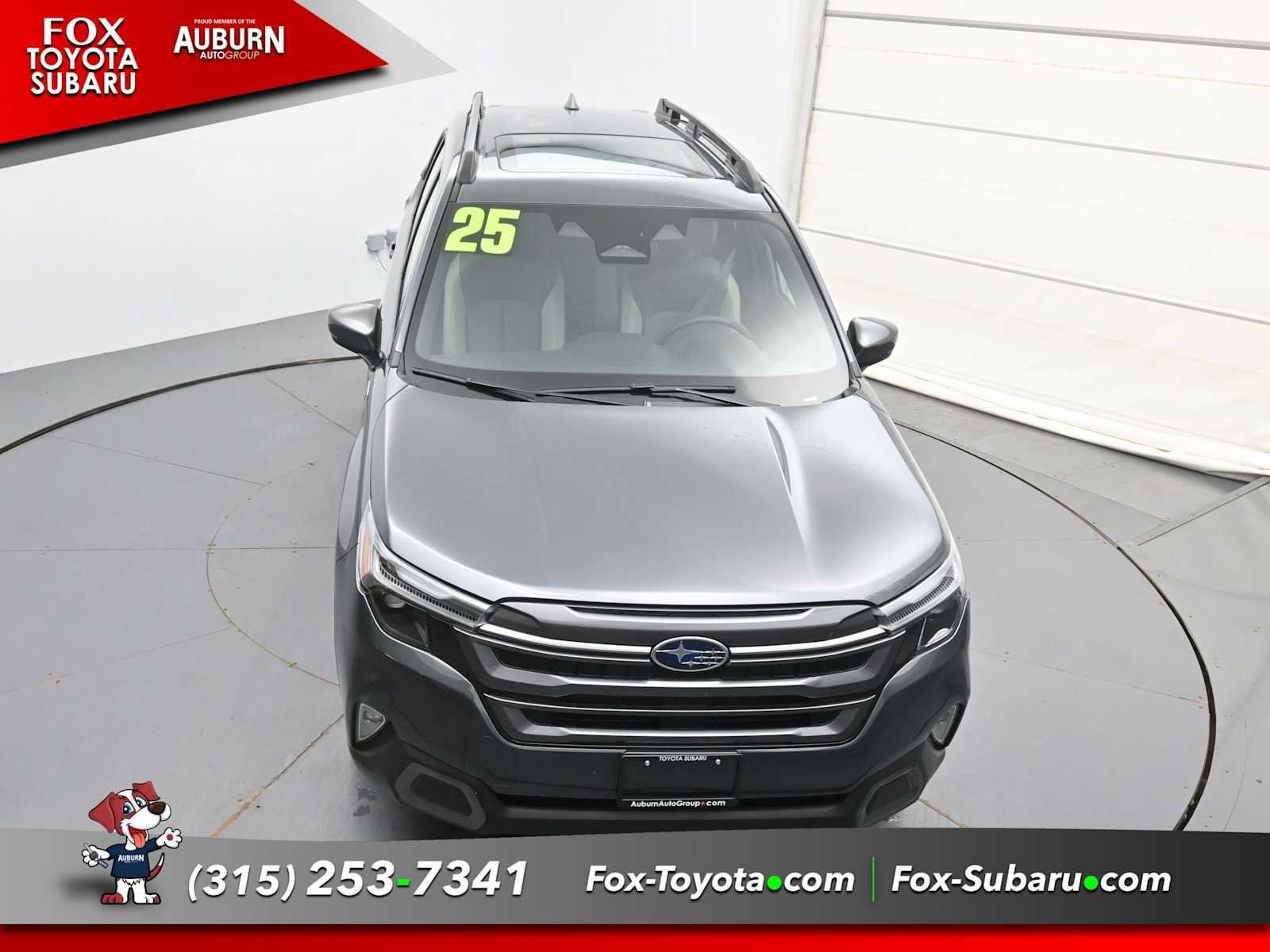 Used 2025 Subaru Forester Limited AWD/4WD image 32