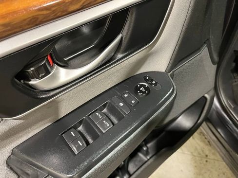 Used 2019 Honda CR-V EX image 39