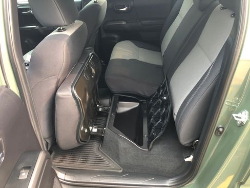 Used 2021 Toyota Tacoma TRD Off-Road AWD/4WD image 24