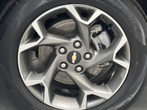 Used 2025 Chevrolet Trax LT w/ LT Convenience Package FWD image 61