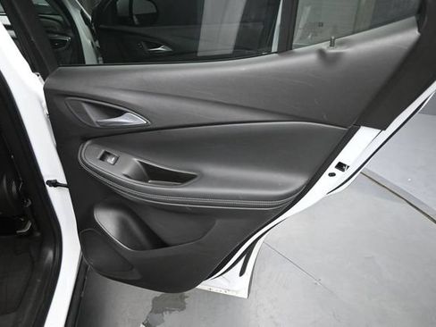 Used 2021 Buick Encore GX Essence w/ Experience Buick Package FWD image 14