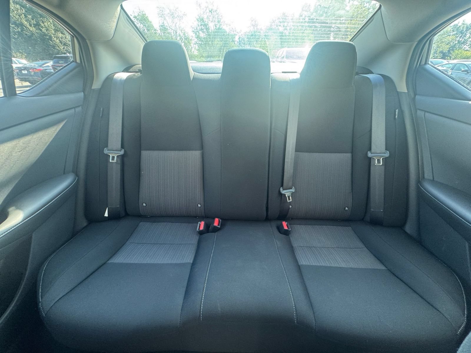 Used 2025 Nissan Sentra SV FWD image 35