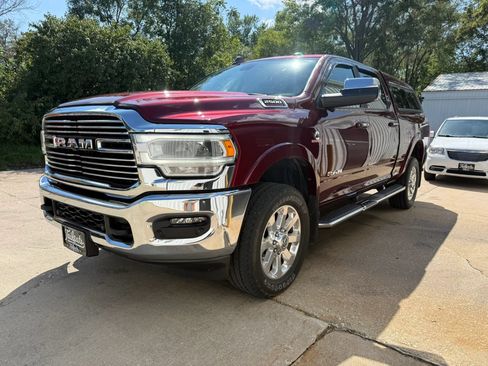 Used 2022 RAM 2500 Laramie AWD/4WD image 4