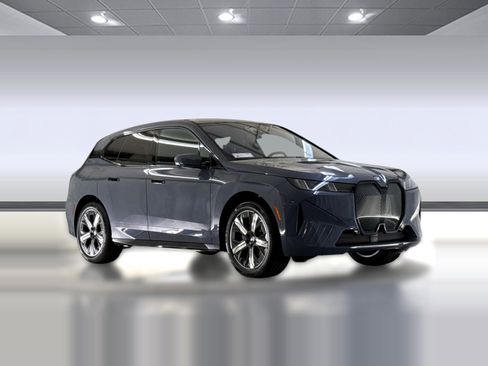 New 2026 BMW iX xDrive45 image 6