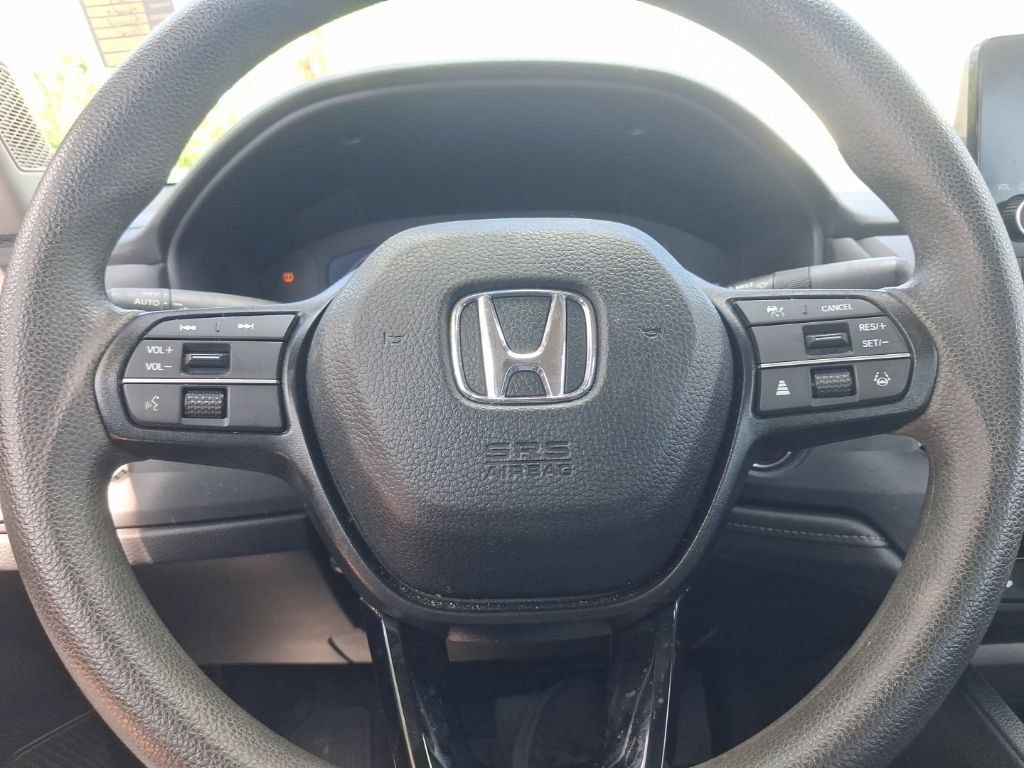 Certified 2025 Honda Accord SE image 30
